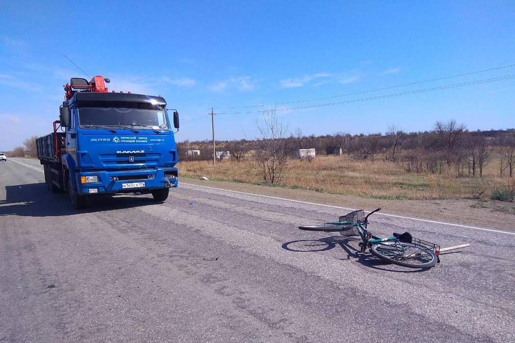 В Челябинской области велосипедист погиб под колесами КАМАЗа