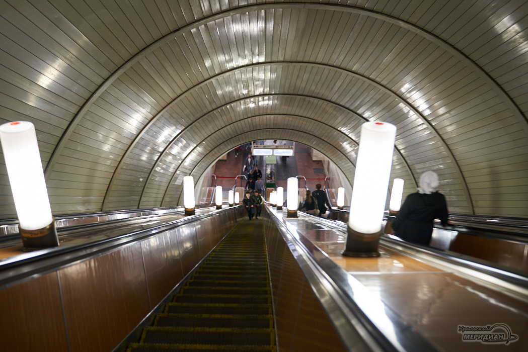 Эскалатор в метро Метро