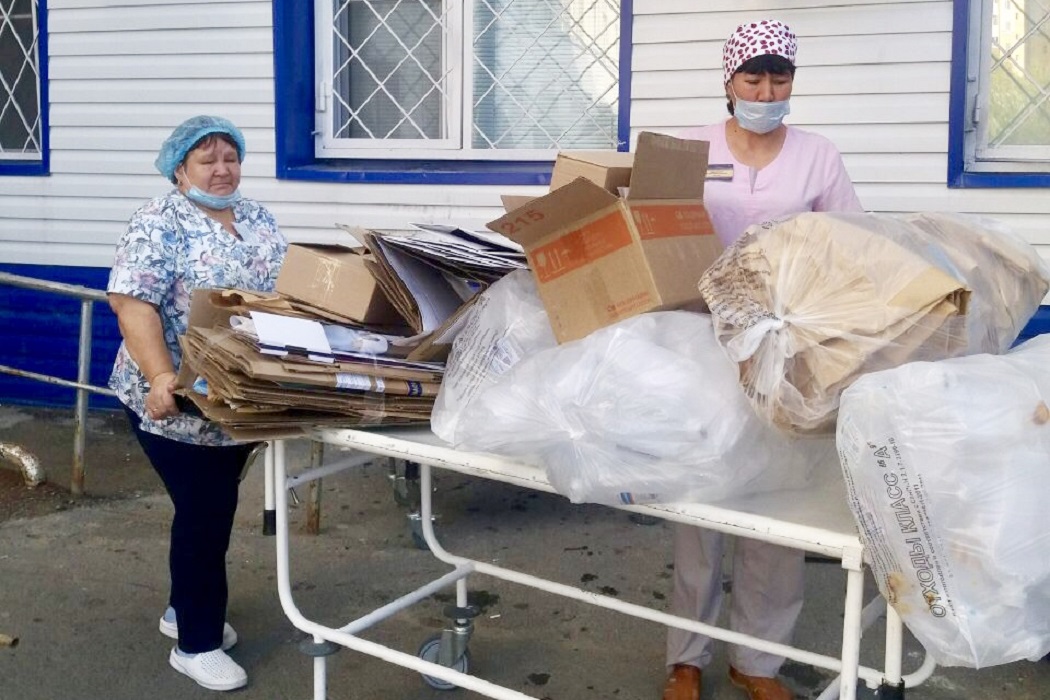 Еженедельно больница Тобольска отправляет на переработку 400 кг вторсырья