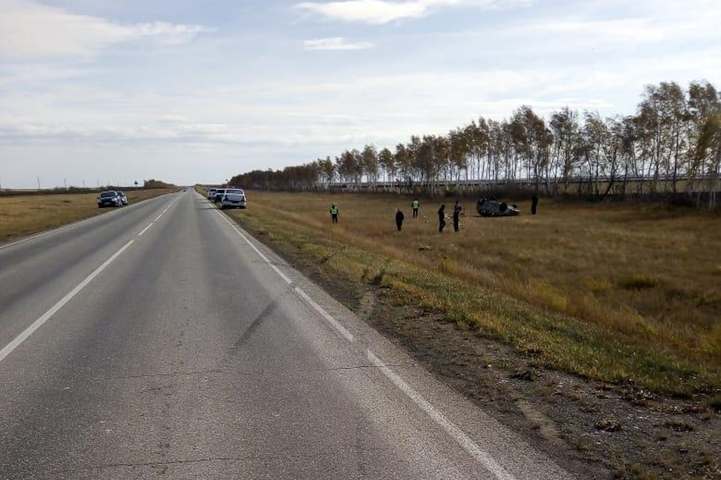 На Южном Урале водитель уснул за рулем и съехал в кювет 1
