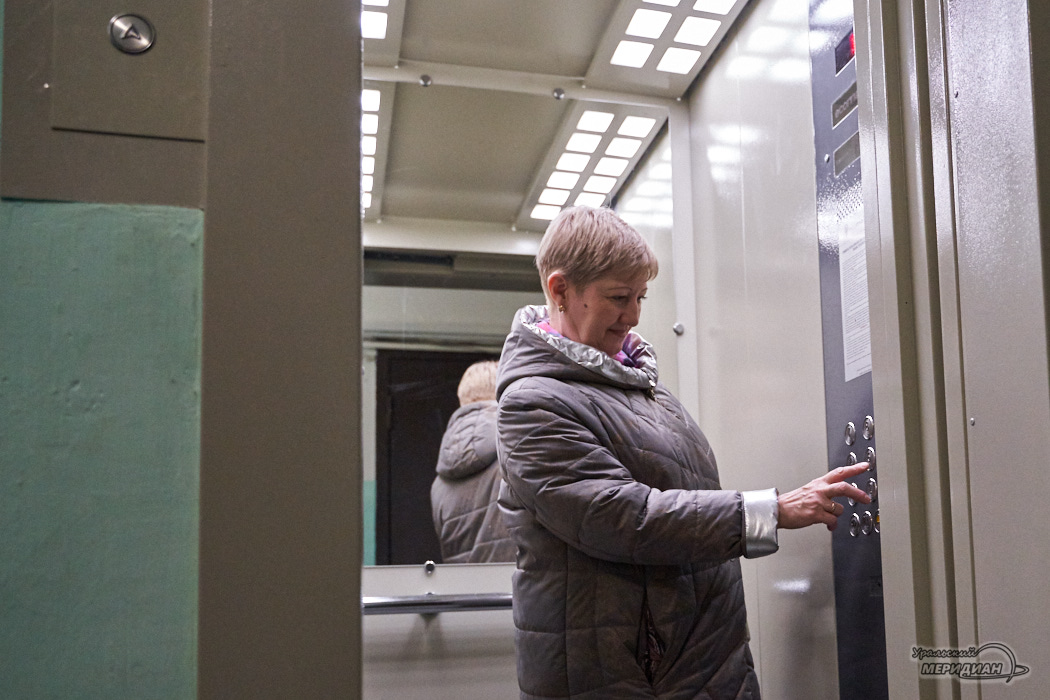 До конца 2019 года в Свердловской области заменят 228 старых лифтов