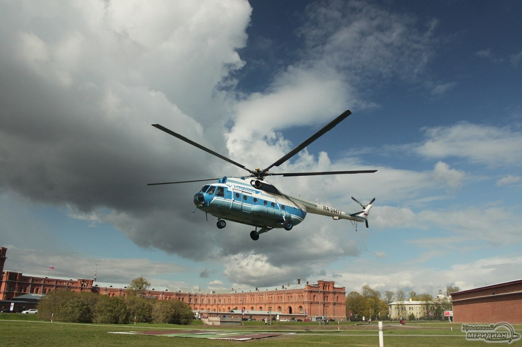 Летают вертолеты сегодня москва почему. Вертолетная площадка Уса-1 Усинск. Ямал вертолетная компания. Вертолетная площадка Краснотурьинск. Парк вертолетов.