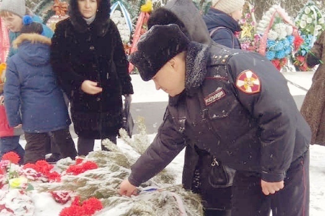 Зауральские росгвардейцы рассказали школьникам о снятии блокады Ленинграда