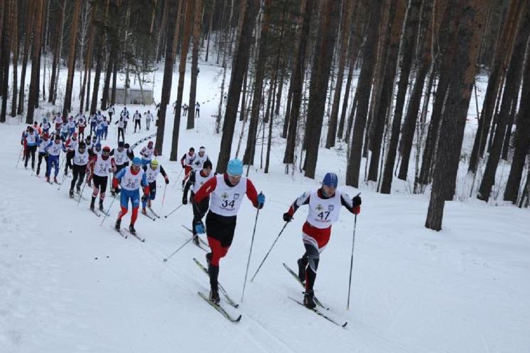 В Екатеринбурге стартовал чемпионат бойцов Росгвардии по лыжным гонкам 