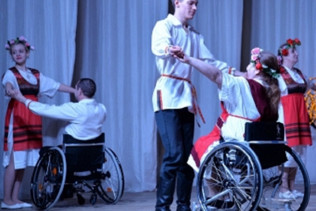 Инвалиды на сцене