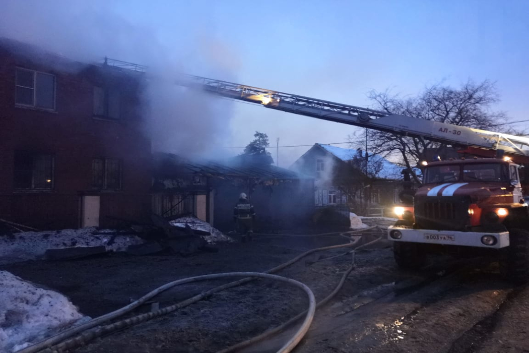 Ночью в Екатеринбурге в пожаре погиб человек