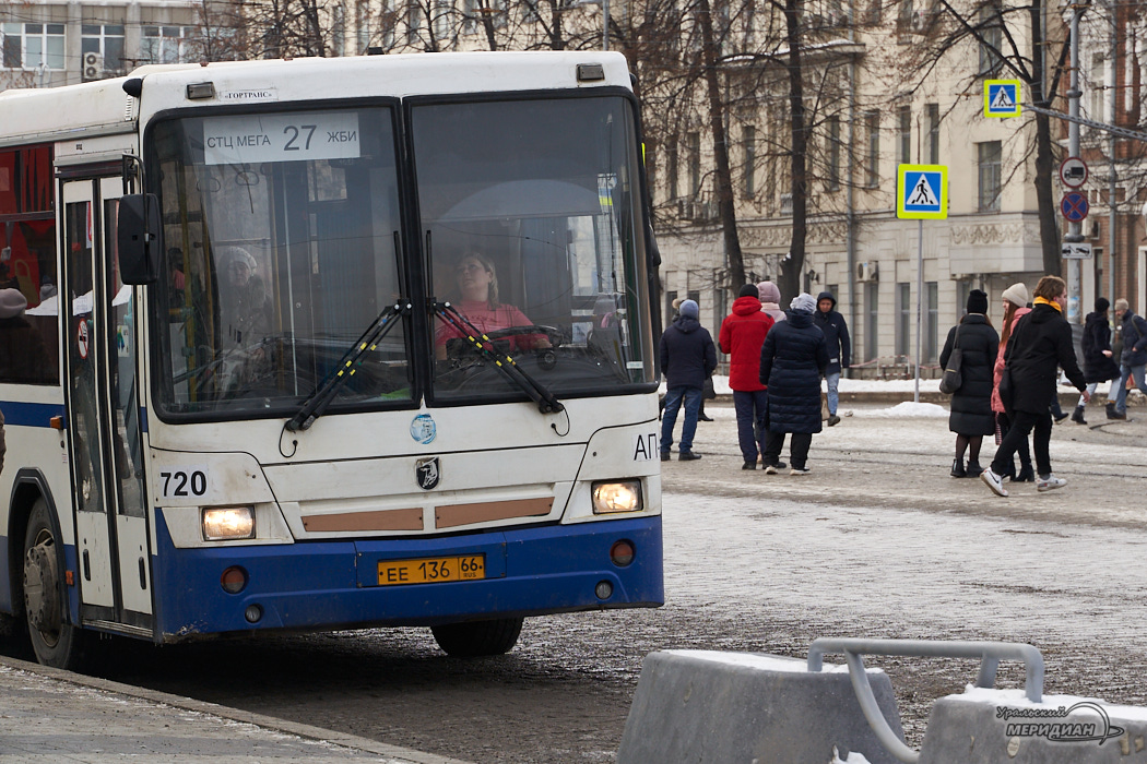 транспорт автобус
