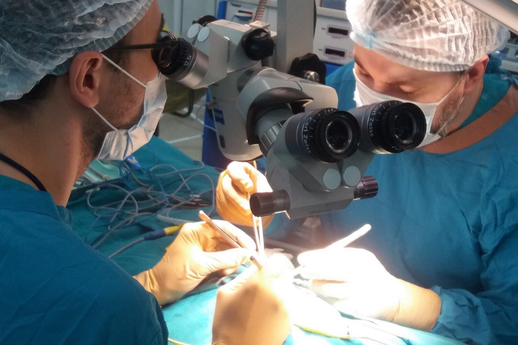 операция хирурги инсульт сосуды нейрохирургия