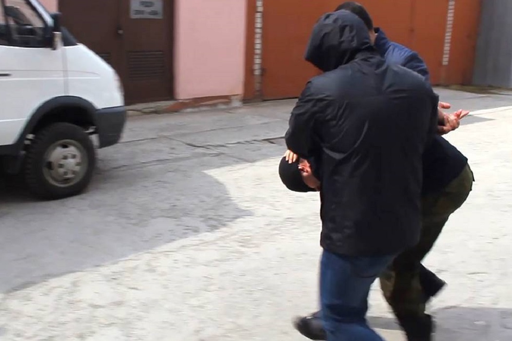 В Тюменской области задержан мужчина, готовивший вооруженное нападение на школу