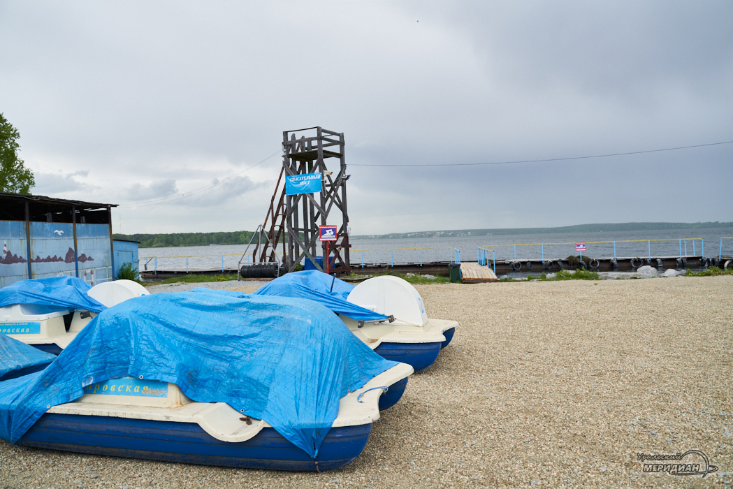 пляж спасательный пост купаться запрещено вывеска озеро шарташ