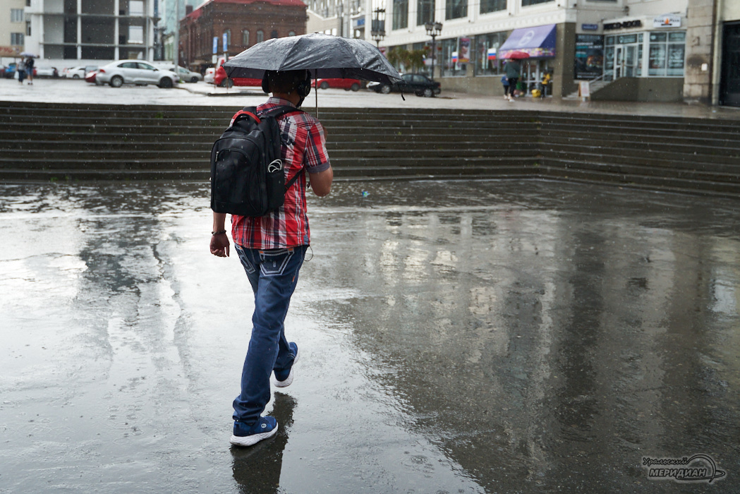 дождь пешеход человек улица зонт