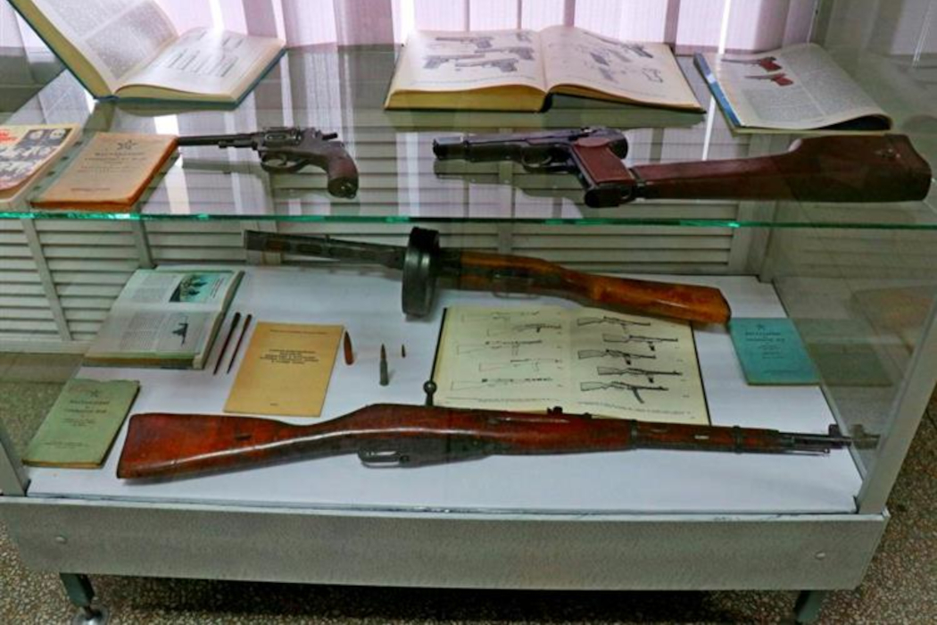 На Урале в День оружейника открылась выставка образцов оружия