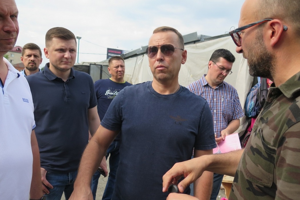 Сто курганцев прокомментировали слух о покушении на Вадима Шумкова