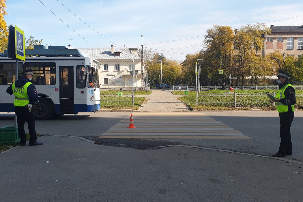 В Екатеринбурге водитель Лады сбил ребёнка на пешеходном переходе
