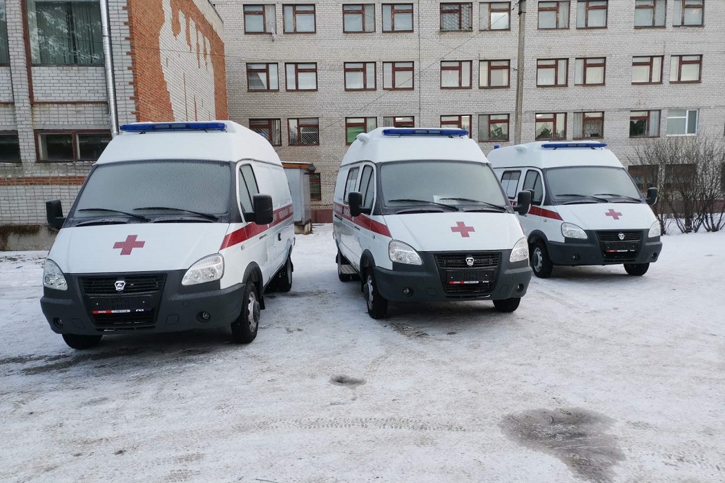 В заводоуковской больнице обновили парк машин скорой помощи 3 — копия