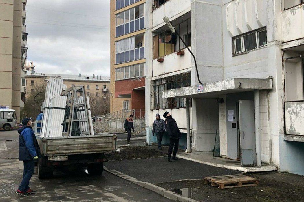 В Челябинске завершат остекление пострадавшего от взрыва в ГКБ №2 дома