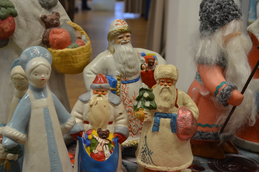 В Екатеринбурге представят большую коллекцию советских Дедов Морозов