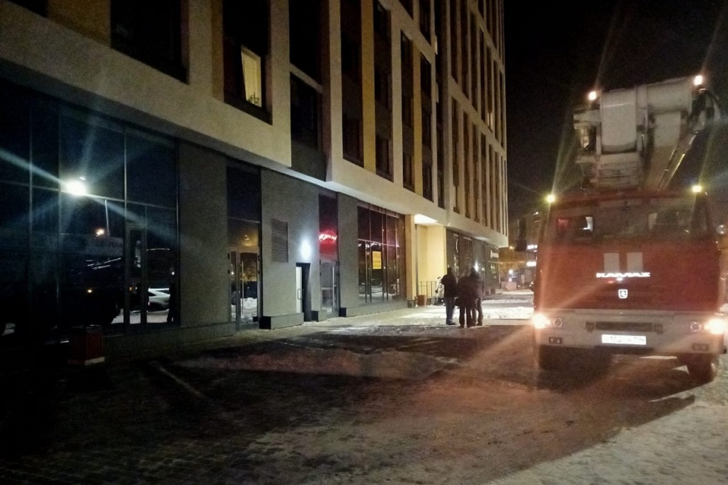 В Екатеринбурге из-за пожара эвакуированы 200 человек