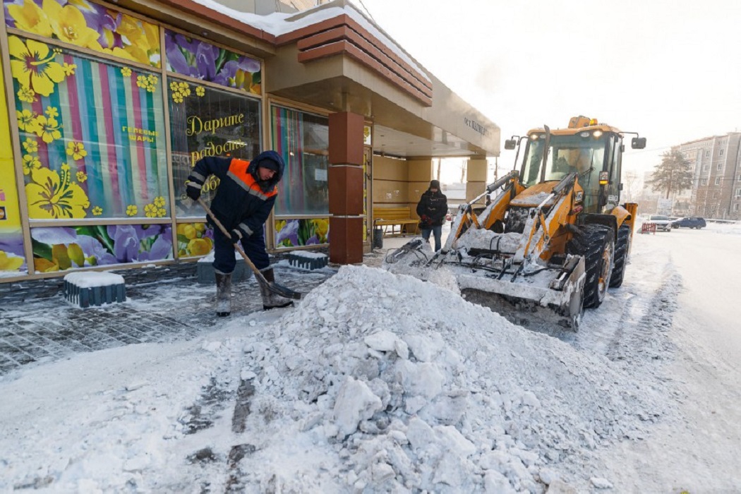 В Екатеринбурге на полигоны отправили более 12 000 тонн снега