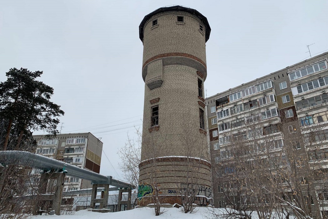 В Екатеринбурге нашли хранителя для башни на ЖБИ