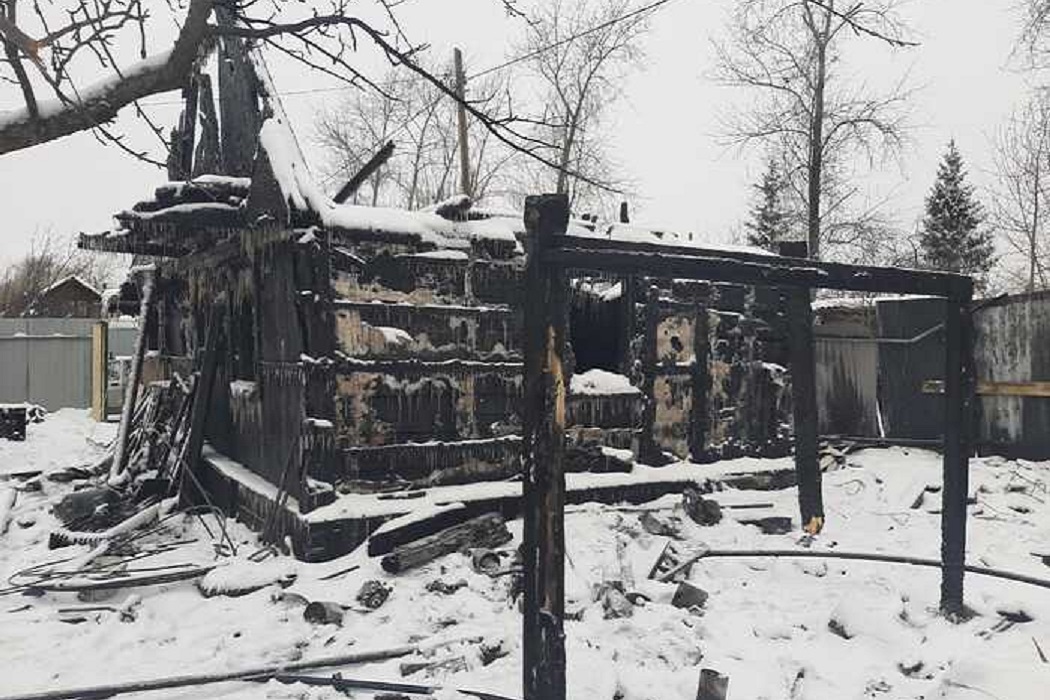 В Нижнем Тагиле в новом году сгорели два садовых дома