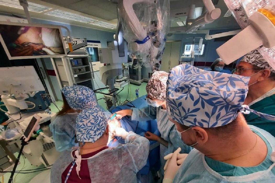 В Тюмени врачи сделали пациенту лицо из собственного черепа 1