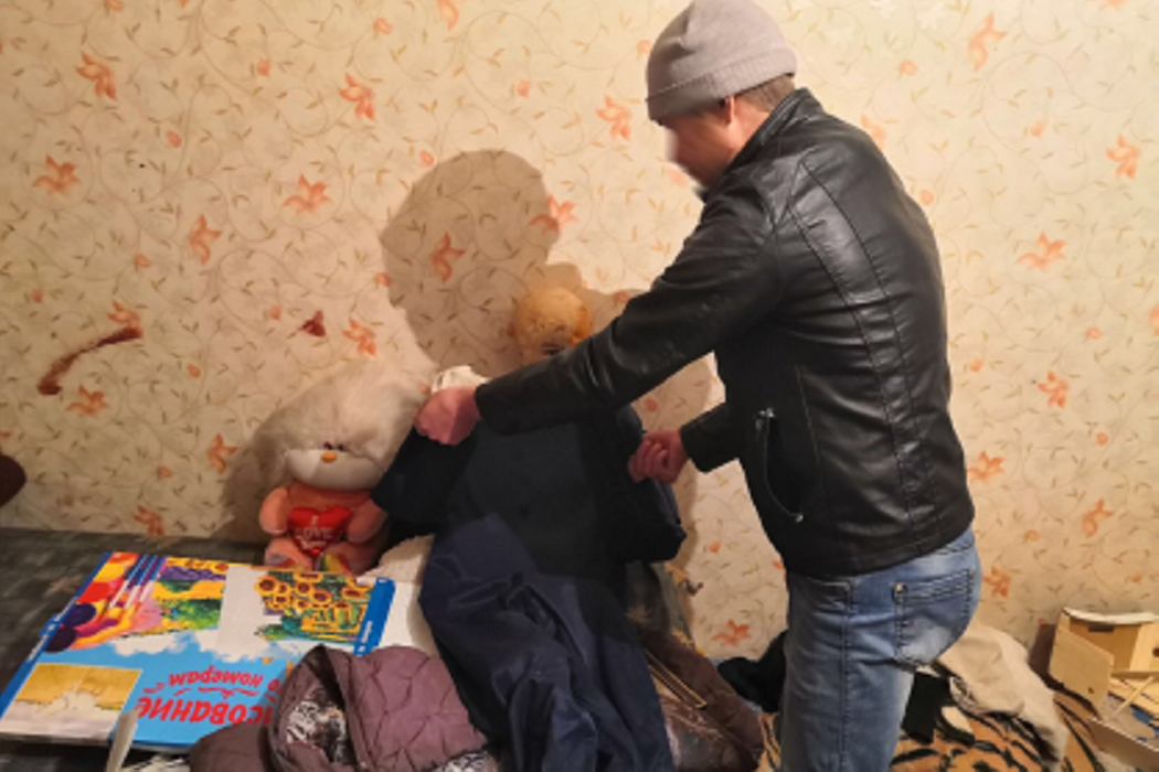 В Тюменской области пьяный мужчина до смерти избил свою сожительницу