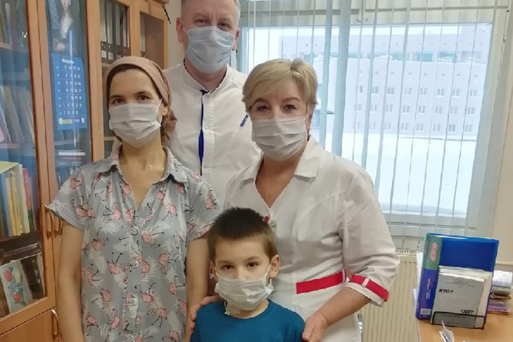 В Нижневартовске 6-летнему мальчику удалили 20-сантиметровую опухоль
