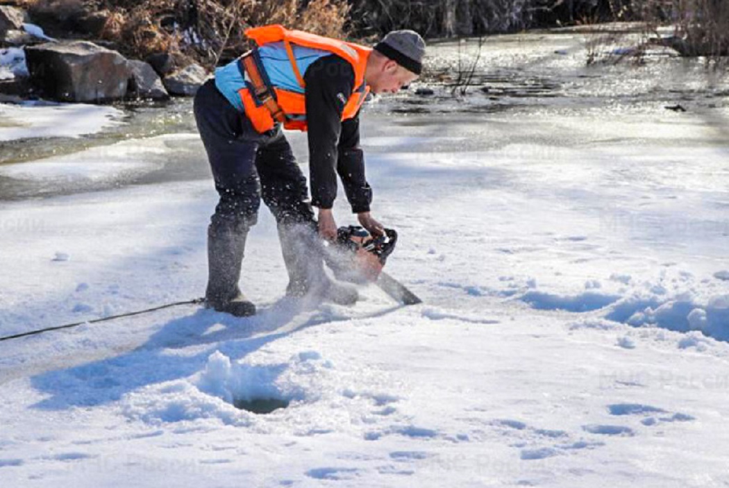В Курганской области завершили распил льда против паводка