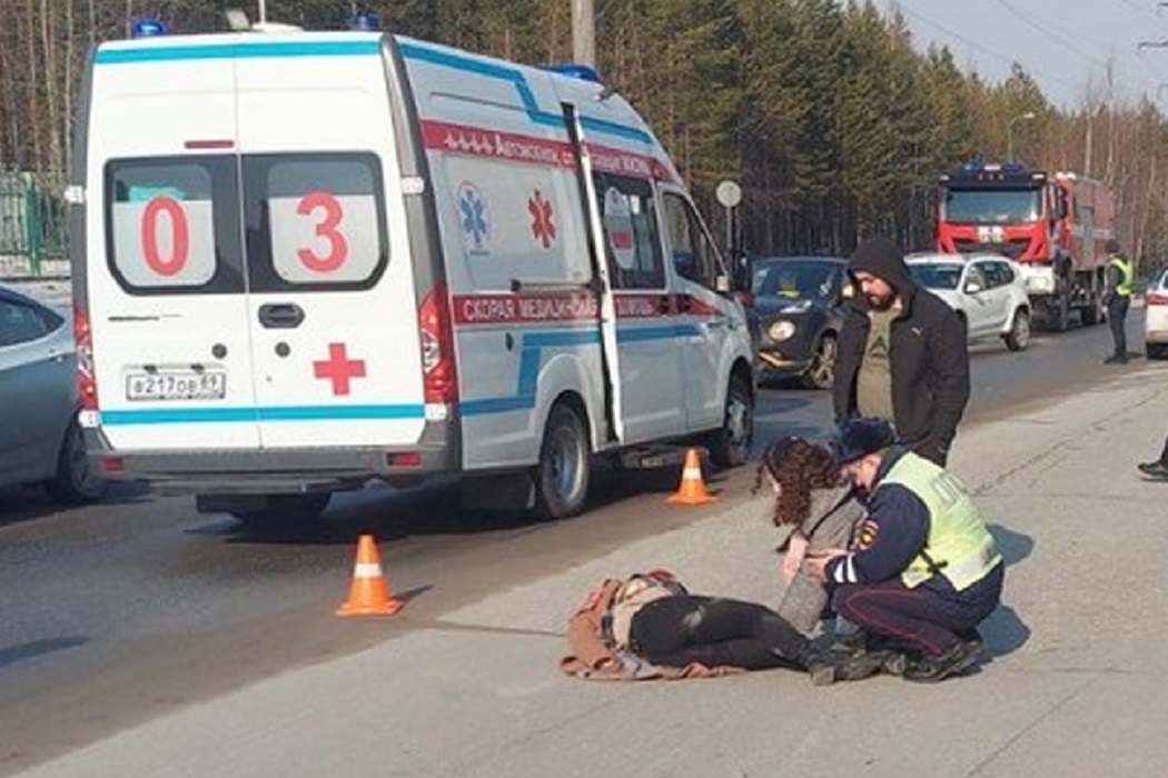 «В тяжелом состоянии»: в Ноябрьске иномарка сбила молодую девушку