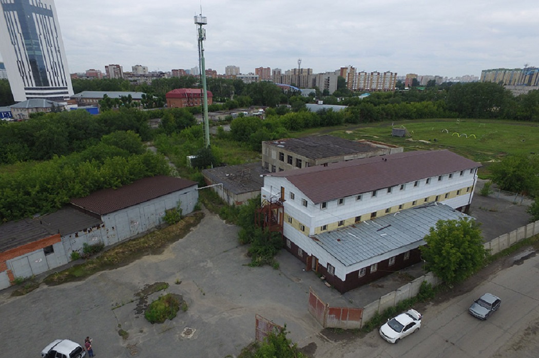В Тюмени на аукционе продадут крупный комплекс с участком на Одесской