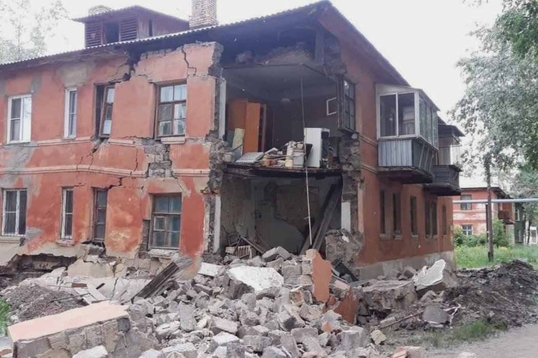 8 июня в Челябинске произошло частичное обрушение стены дома №18
