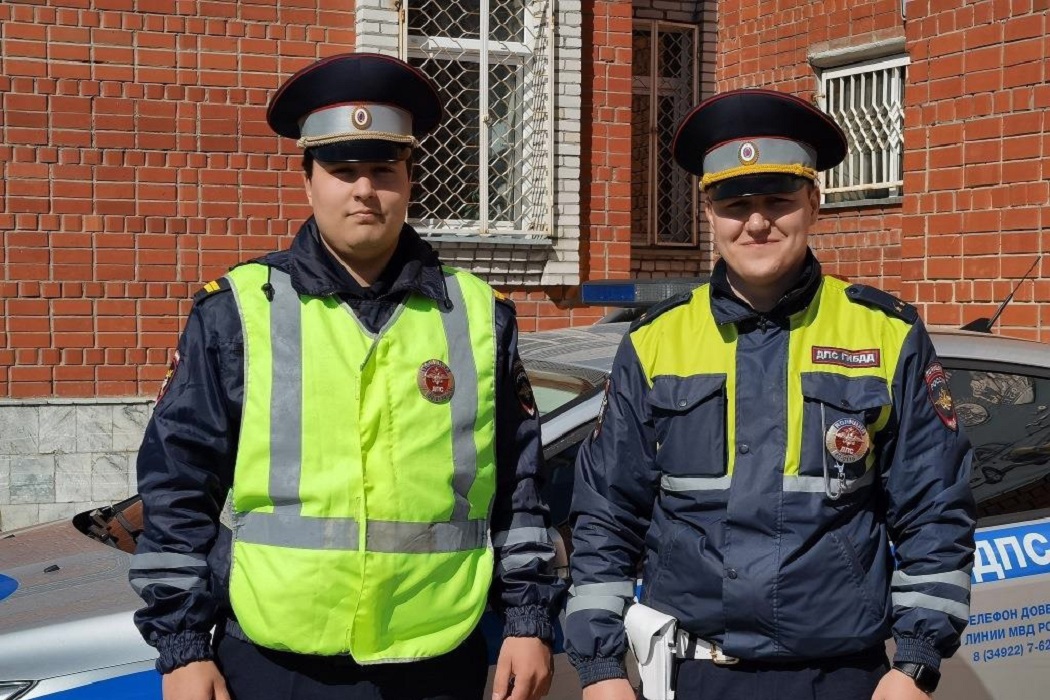 Ямальские автоинспекторы сопроводили роженицу до больницы