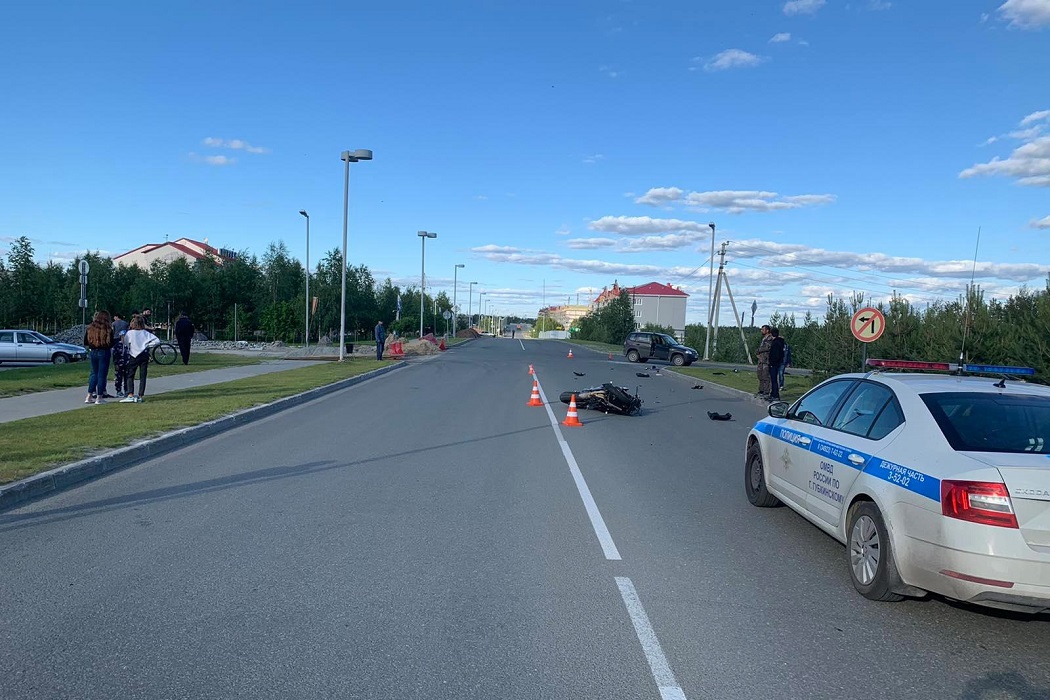 Скутерист и мотоциклист пострадали в ДТП на Ямале 1