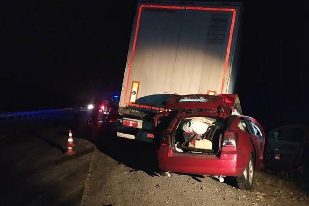 Двое ямальцев погибли в ДТП с грузовиком в Челябинской области