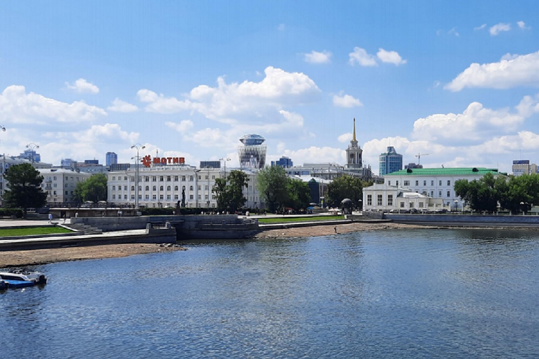 Власти Екатеринбурга отказали в строительстве башни в виде бриллианта