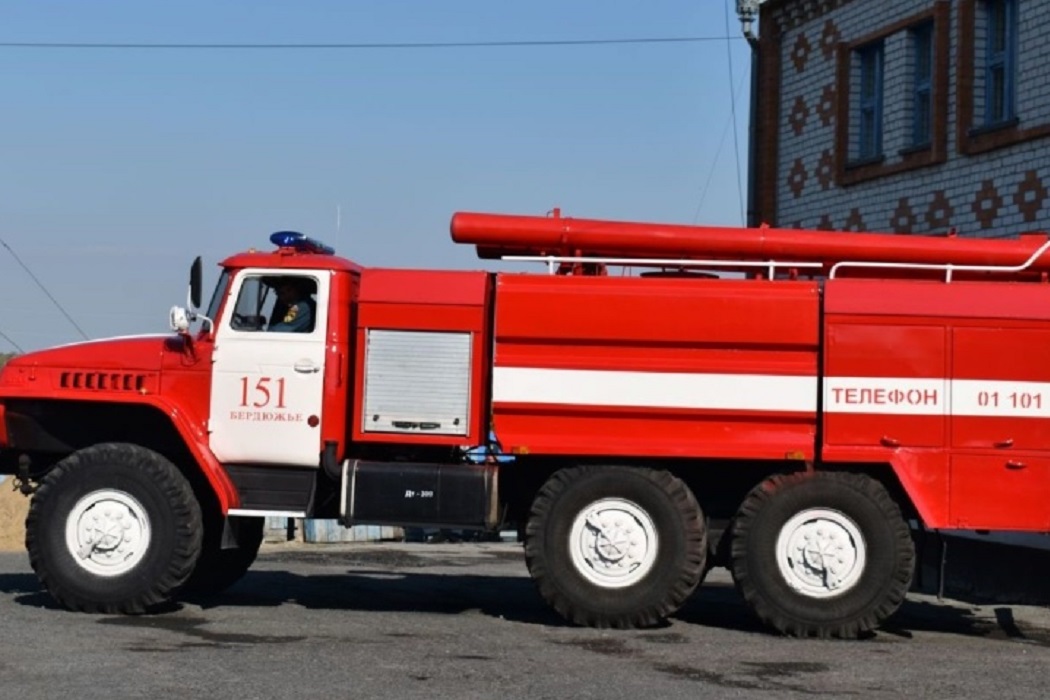 Огнеборцы Бердюжского района получили пожарный автомобиль 1