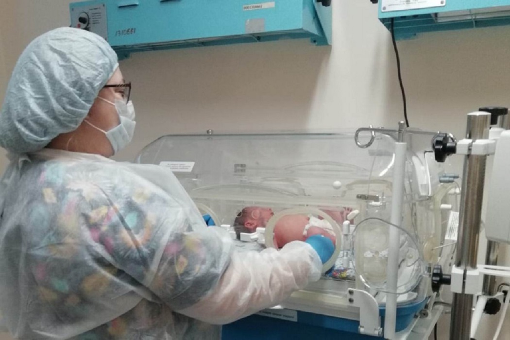 В Няганском ковидном госпитале родился малыш