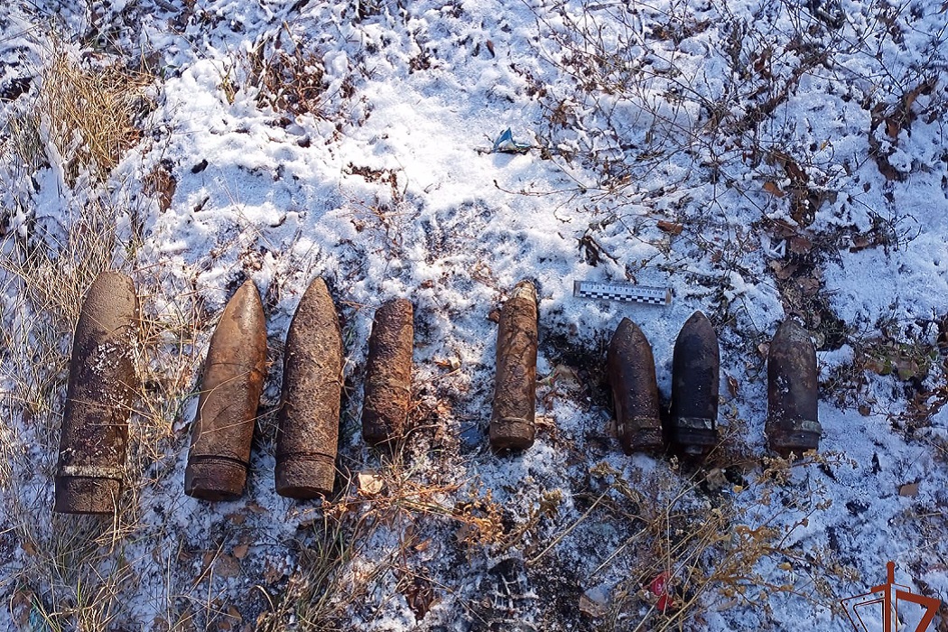 Боеприпасы + мина + снаряд + мины + снаряды + граната + гранаты