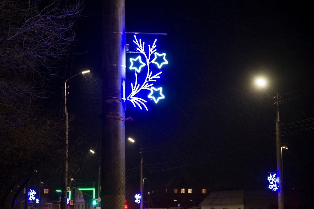Курган + фонарь + фонари + зима + улица + ночь + столб + вечер + Новый год + праздник