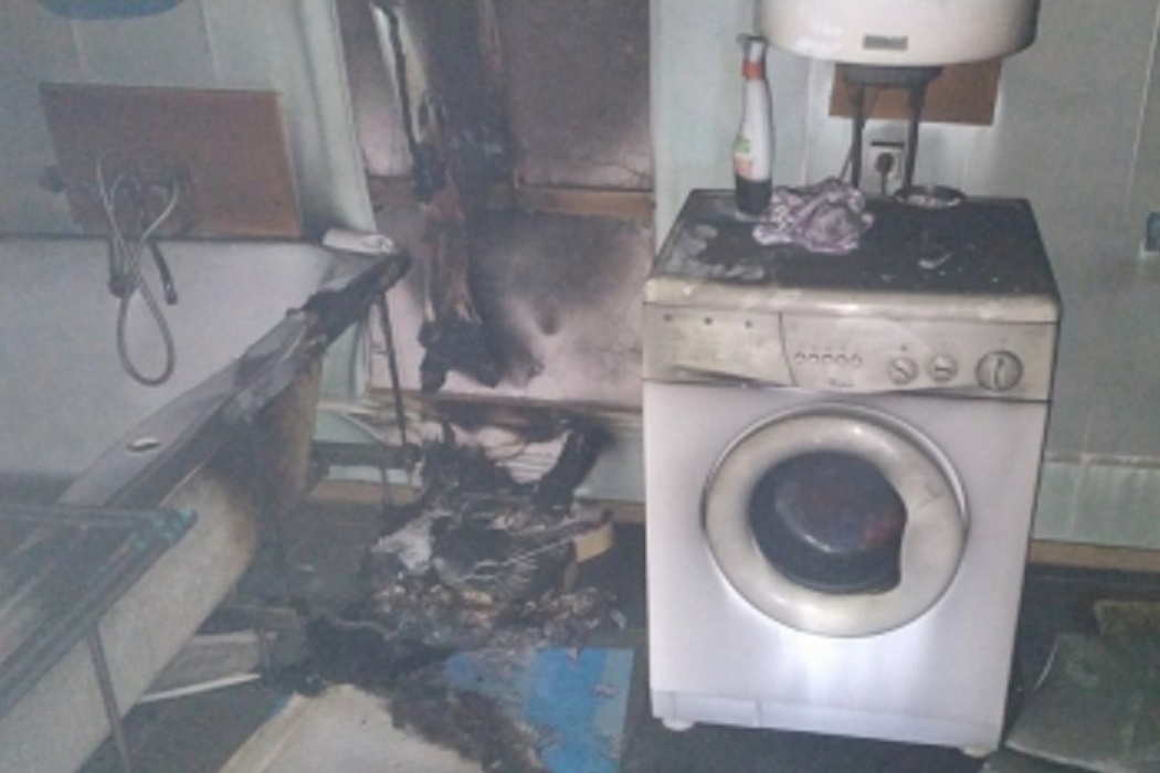В Тюменской области мужчина устроил пожар в квартире и едва не погиб