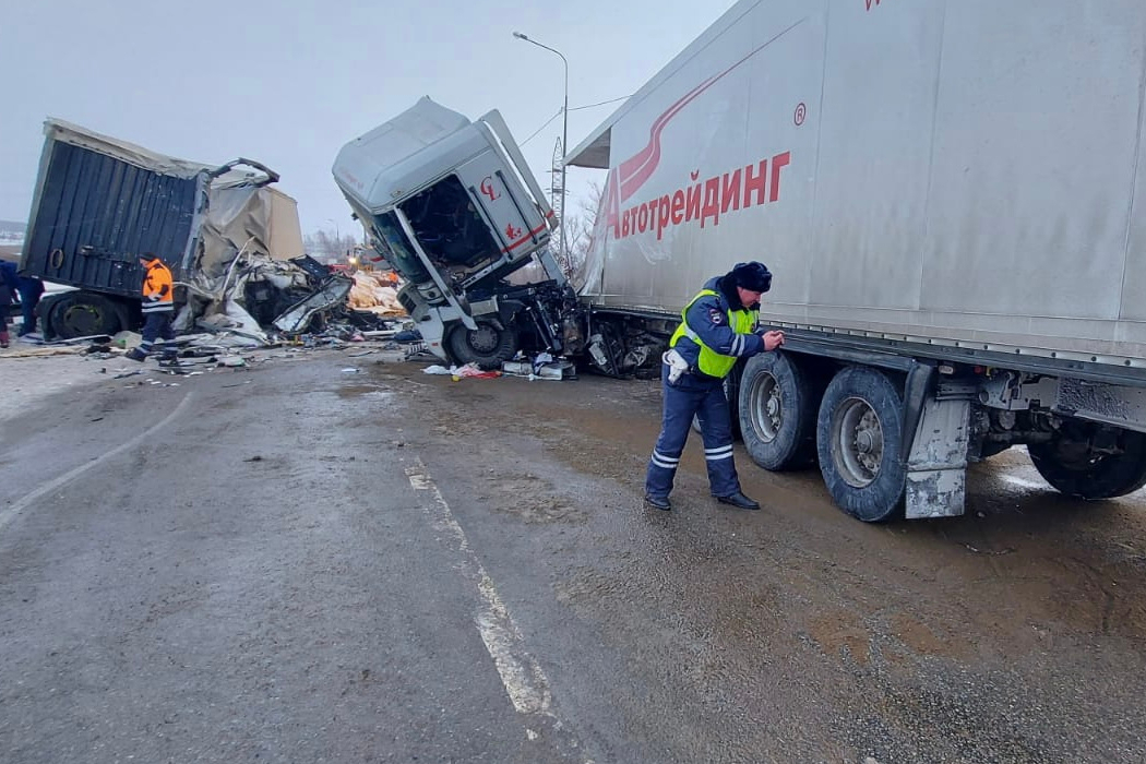 В ДТП на трассе Пермь-Екатеринбург погиб 55-летний водитель грузовика «МАН»