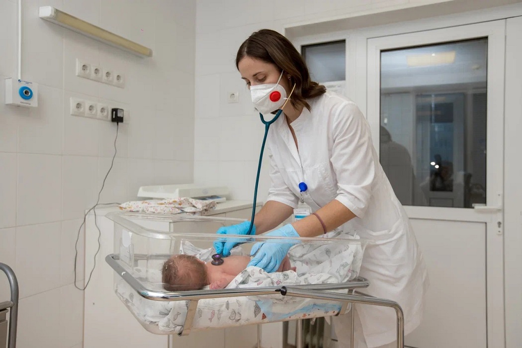В Тюмени врачи спасли новорожденную с осложненной ветрянкой