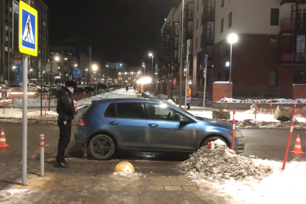 Водитель Volkswagen сбил 13-летнего мальчика в Солнечном районе Екатеринбурга