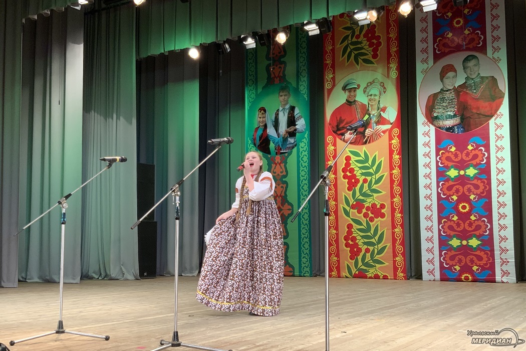 Фестиваль национальных культур «Мы живём на Урале» в Красноуфимске собрал сотни артистов