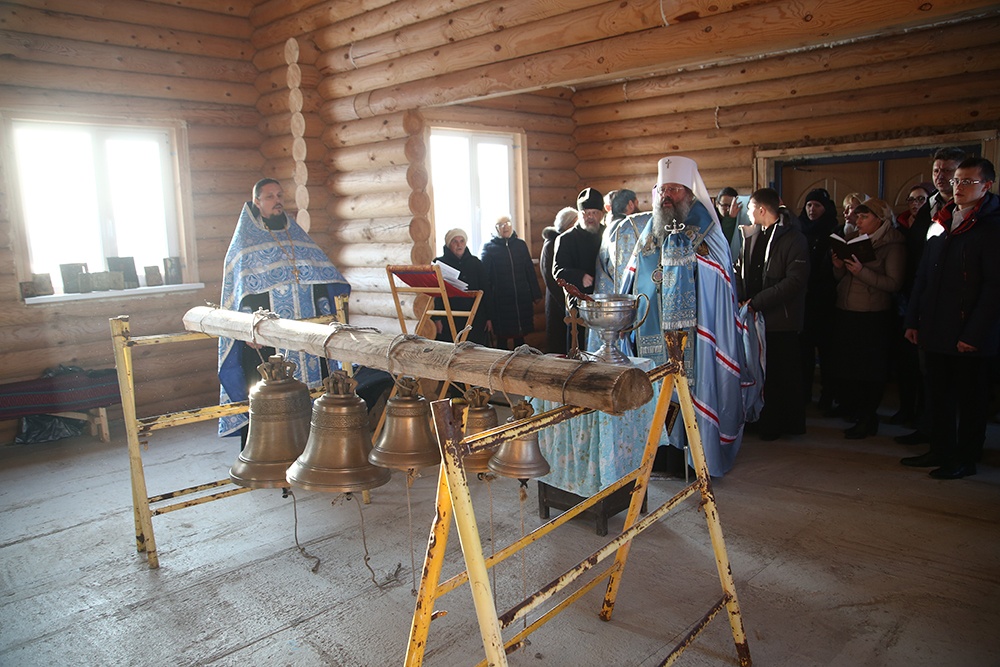 Жители уральской деревни за несколько лет возвели разрушенный храм в Савиново