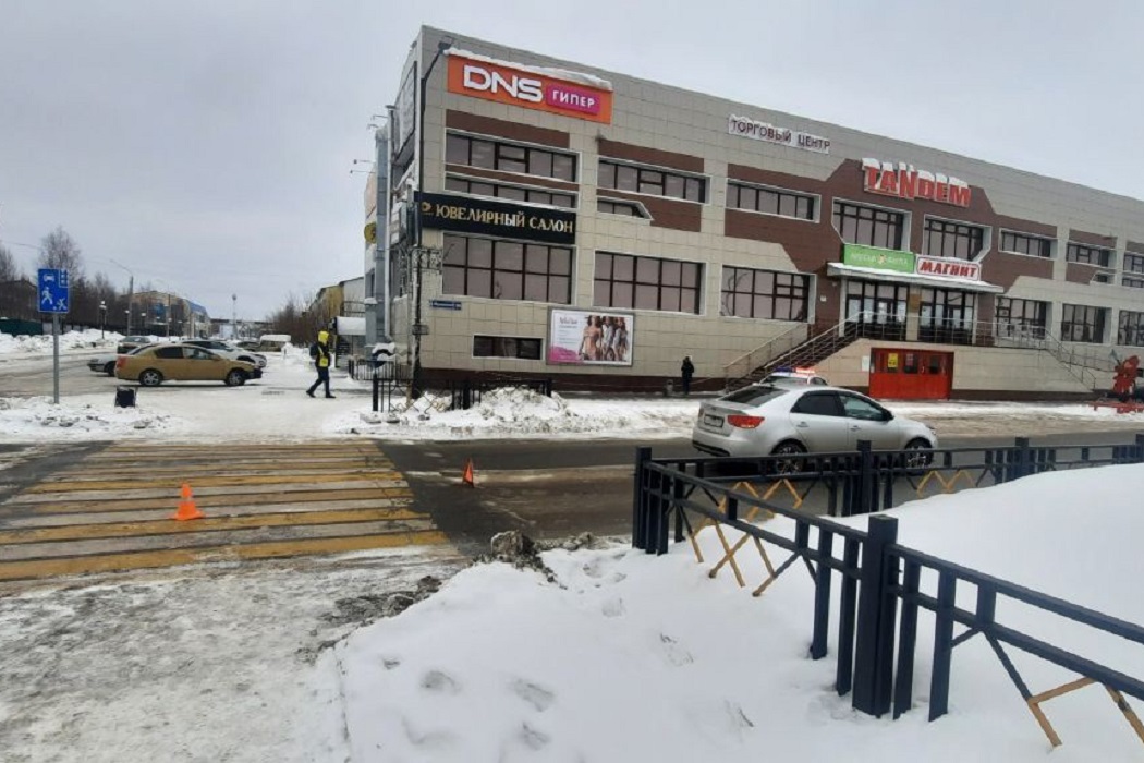 В Муравленко водитель иномарки сбил женщину на пешеходном переходе
