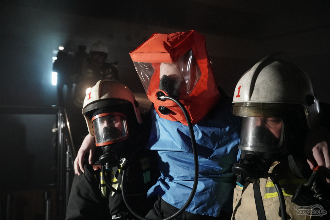 Управление МЧС по Свердловской области провело учения по тушению пожара в Центре культуры «Урал»
