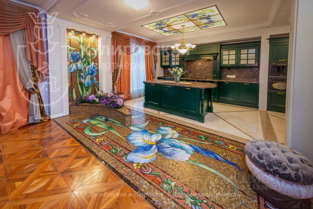 В Екатеринбурге продают «Оливковый дом» за 49,9 миллиона рублей