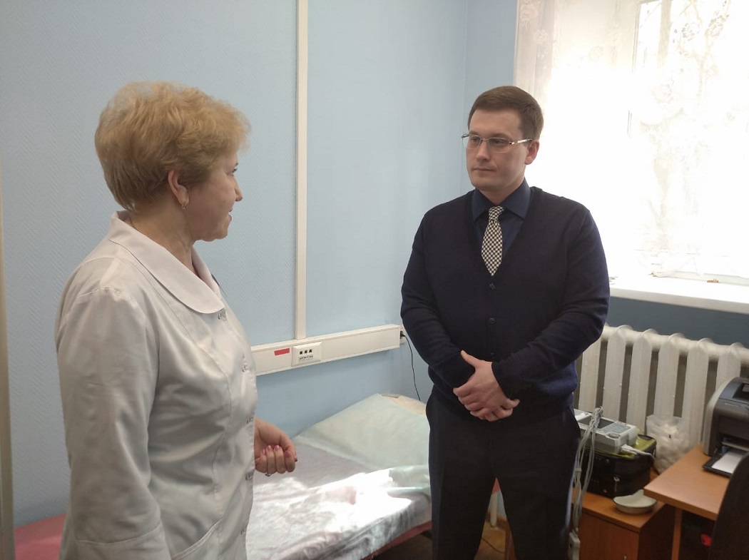 Депутат медфракции Михаил Вечкензин помог оборудовать кабинет диспансеризации в Екатеринбурге